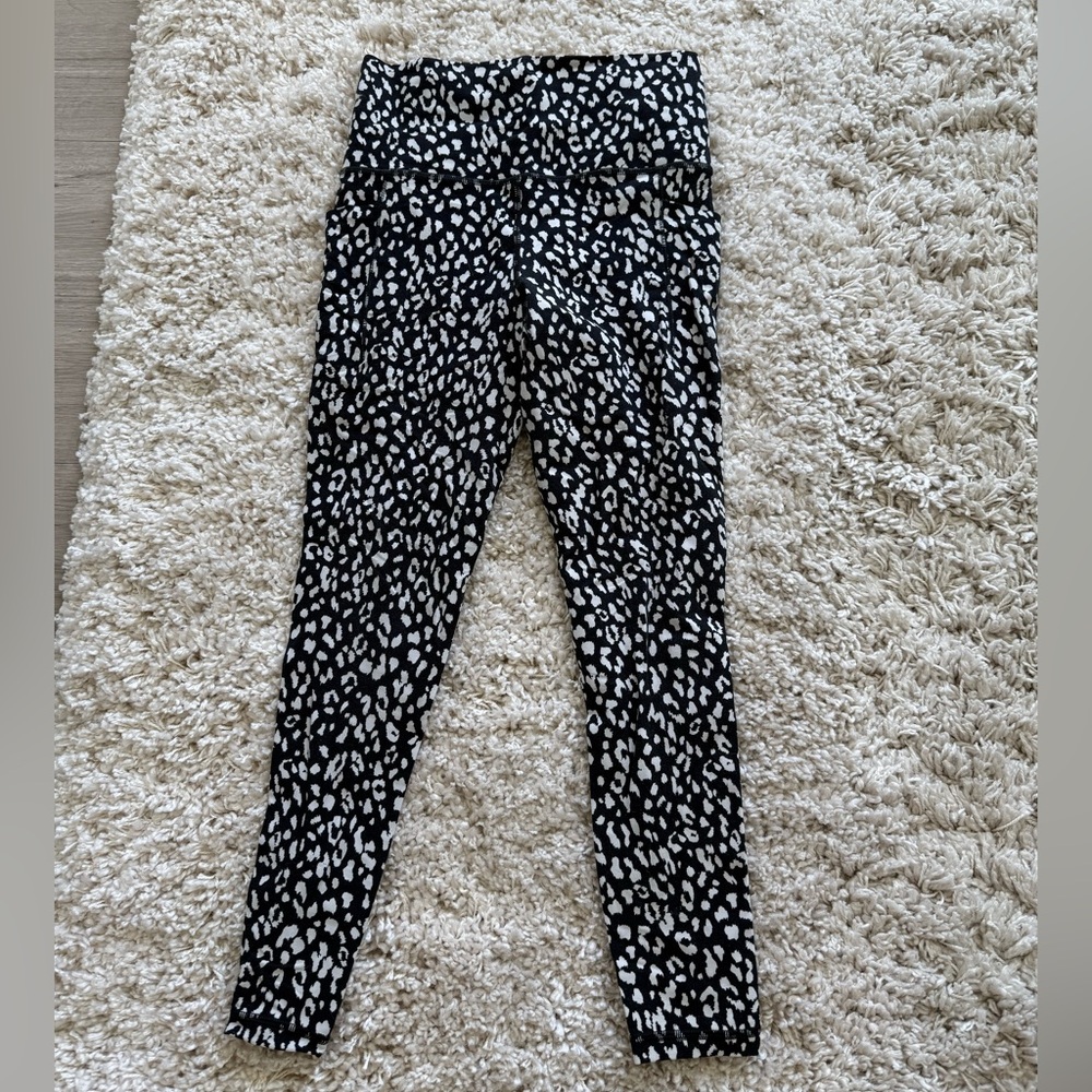 Athleta Black and White Patterned Leggings